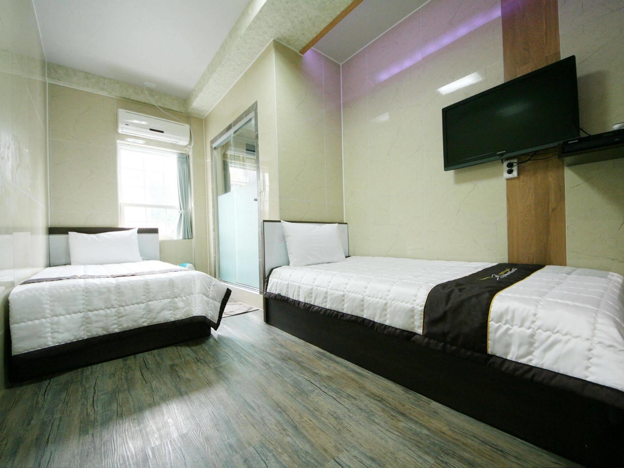 סיאול Guesthouse Myeongdong 2 מראה חיצוני תמונה